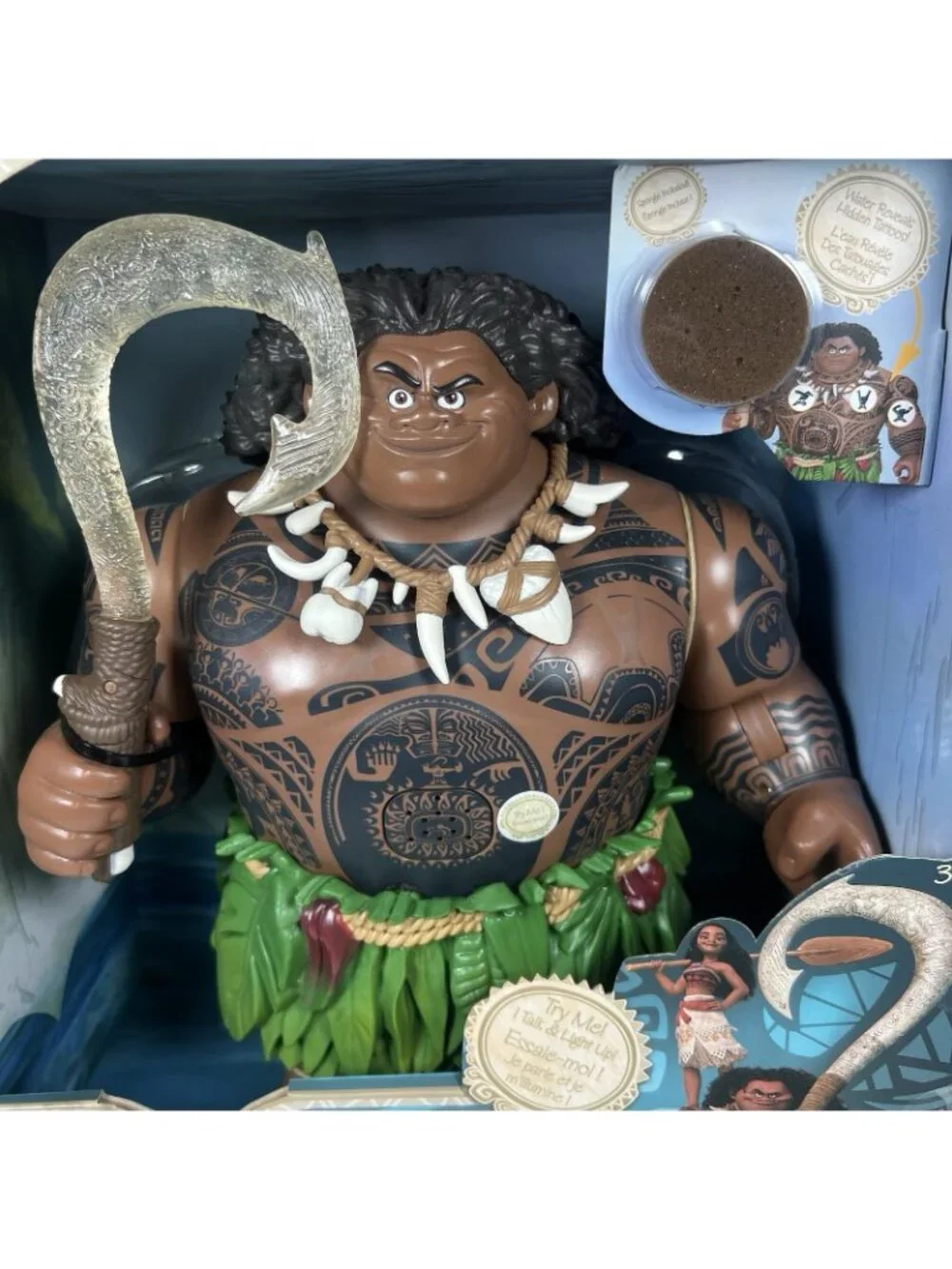 Disney Store Talking MAUI Action Figure Moana: Hidden Tattoos, Light-Up Fishhook